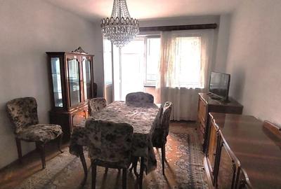 Proprietar vand apartament 4 camere+dining, garaj si boxa la subsol, central,Targu Jiu - 2