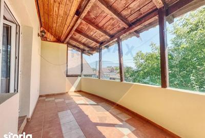 Casă cu 6 camere cu Teren 638 Mp în Pădureni - 2