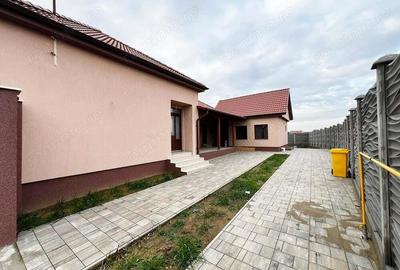 Casa familiala de vanzare in localitatea Santion, jude?ul Bihor - 3