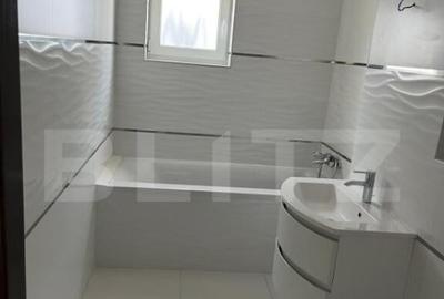 Apartament de vanzare, cu 3 camere, 73 mp, zona Turnisor - 11