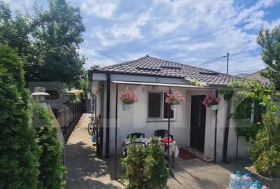 Casa de vanzare, cu 3 camere, 84 mp, zona Cicoarei