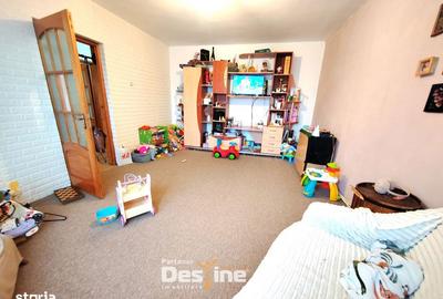 Casă cu 5 camere cu Teren 983 Mp în Miroslava - 3