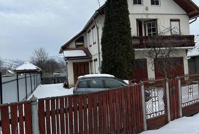 Casă cu 5 camere cu Teren 1000 Mp în Solovăstru - 11