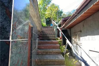 Casă cu 5 camere cu Garaj în Central - 20