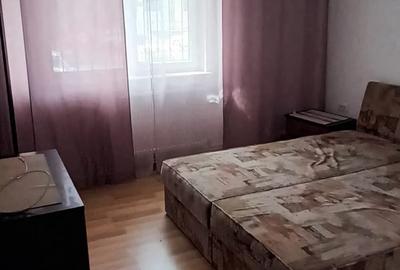 Apartament cu 2 camere decomandat în Tomis III - 3