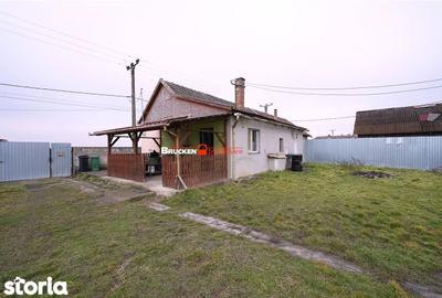 Casă cu 2 camere cu Teren 1173 Mp în Sălard - 3