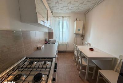 Apartament cu 3 camere semidecomandat în Vitrometan - 2