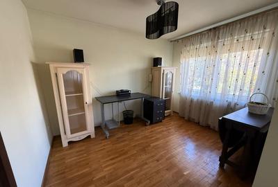 CANTACUZINO - etaj casa din 1980, curte proprie 330mp - 4