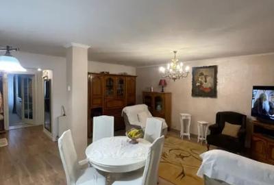 Apartament cu 3 camere decomandat în Republicii - 3