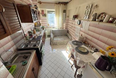 Apartament cu 3 camere decomandat, mobilat în Central - 4