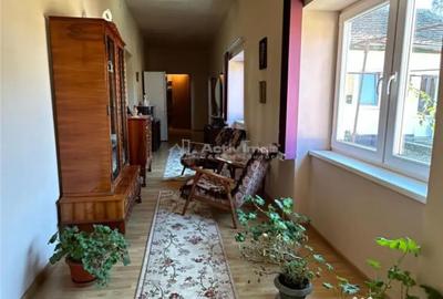 Casă cu 6 camere cu Teren 1727 Mp în Central - 12