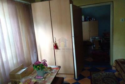 Casa zona centrala- Jumbo 2 camere, toate utilitatile - 2