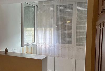 Apartament cu 2 camere nedecomandat în Central - 1