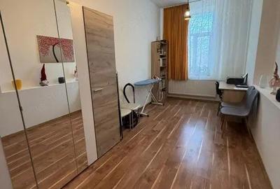 Casă cu 3 camere cu Teren 139 Mp în Central - 2