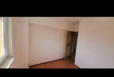 Apartament cu 4 camere, decomandat - zona Grivitei Apartament cu 4 camere, decomandat - zona Grivitei - 5