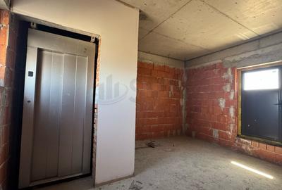 Spațiu comercial, de 638 mp, în Industriilor - 3
