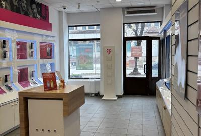 Spațiu comercial, de 65 mp, în Central - 2