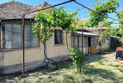 Casă cu 3 camere cu Teren 1400 Mp în Central - 7