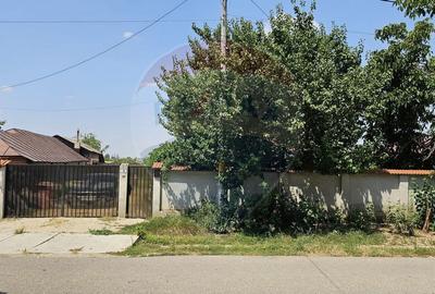 Casă cu 4 camere cu Teren 3100 Mp în Adunații-Copăceni - 1