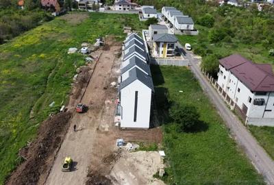Casă cu 4 camere în Prelungirea Ghencea