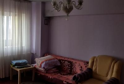 Apartament cu 2 camere semidecomandat în Dristor