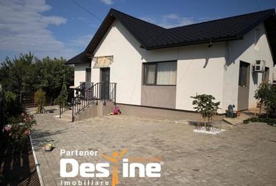 Casa PLAN PARTER, 75 mp + 500 mp TEREN , CIURBESTI - 1