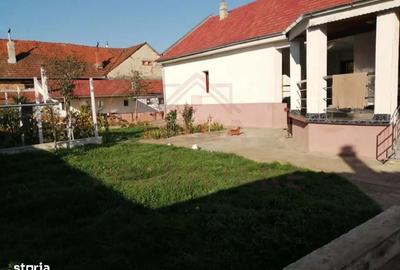 Casă cu 4 camere în Central - 12