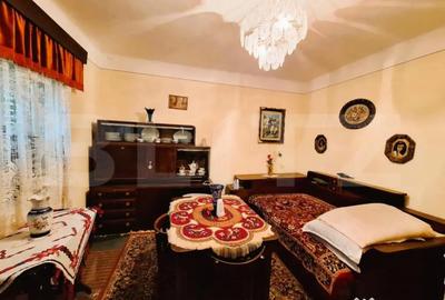 Casă cu 3 camere cu Teren 4340 Mp în Central - 3