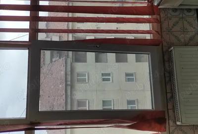 Vand Apartament 3 camere Micro 6 - 9
