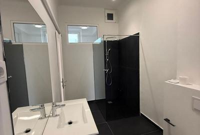 Apartament cu 4 camere în Central - 1