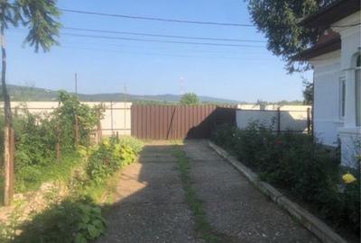 Casă cu 4 camere cu Teren 4330 Mp în Jariștea - 3
