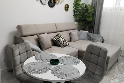 Inchiriez apartament 2 camere tip studio - 1
