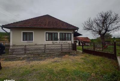 Casă cu 4 camere în Rișculița - 5