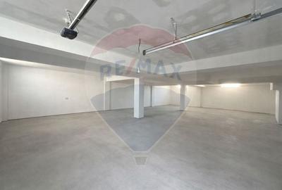 Spațiu comercial, de 170 mp, în Lazu - 3