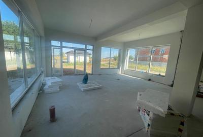 Spațiu comercial, de 125 mp, în Ultracentral - 5