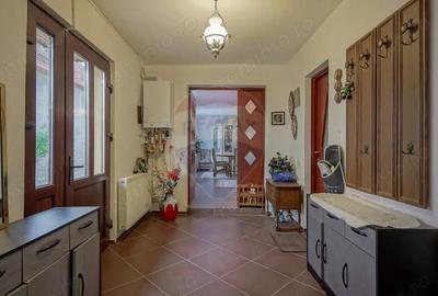 Comision 0 %! Casa de vanzare in Sacele, zona Cernatu! - 7