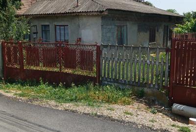 Teren intravilan de vanzare - 1