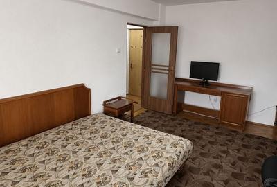 Apartament cu 3 camere decomandat, mobilat în Cetate - 1