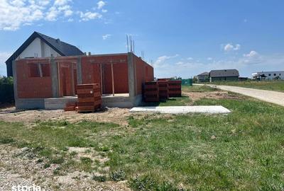 Casă cu 4 camere cu Teren 160 Mp în Sânmartin - 5