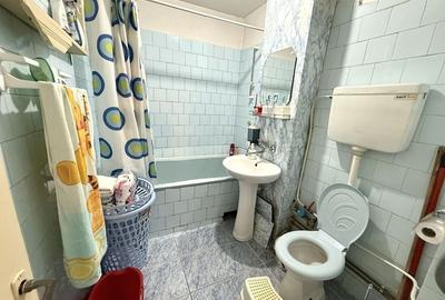 Apartament cu 3 camere decomandat în Popoveni - 2