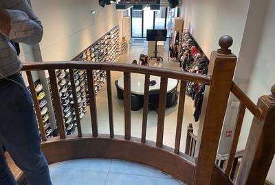 Centrul Vechi Lipscani S+P+2  500 mp Comercial si Birouri - 2