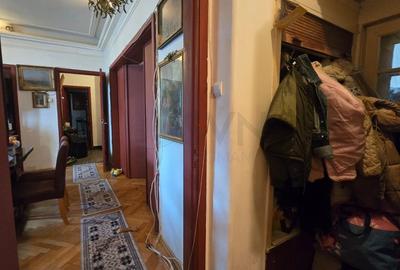 Apartament cu 4 camere semidecomandat, mobilat în Amzei - 14