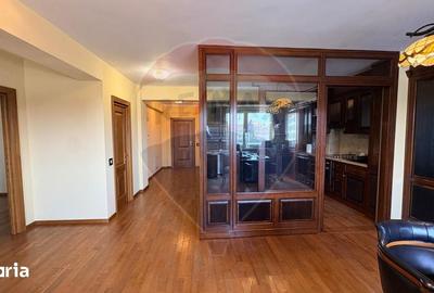 Apartament cu 3 camere în Central - 8