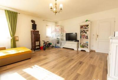 Casă cu 4 camere cu Teren 600 Mp în Tărlungeni