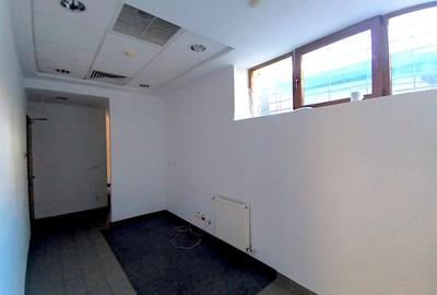 Birou, de 182 mp, în Universității - 3