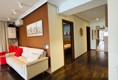 Apartament cu 3 camere decomandat în Central - 1
