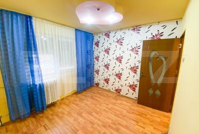 Apartament cu 3 camere decomandat în Rovine - 2