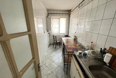 Apartament 3 camere , zona centrala, parter - 5