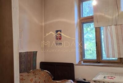 Casa traditionala cu potential**Teren 1712 MP**in Centrul IANCA //OLT - 4