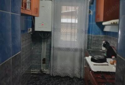 Apartament cu 3 camere semidecomandat în Central - 1